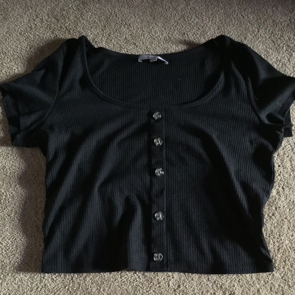Cropped shirt